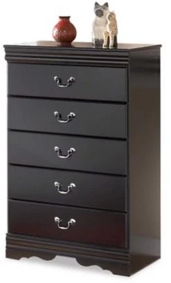Signature Design By Ashley® Huey Vineyard Black Chest