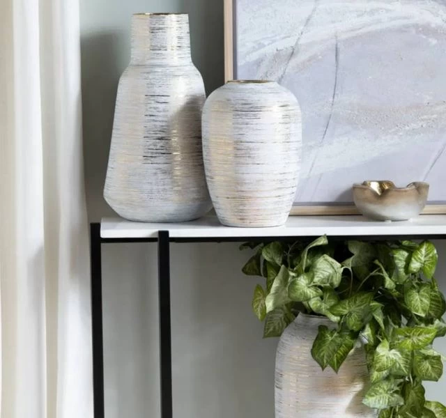 Crestview Collection Trinity Silver Medium Vase - Image 4